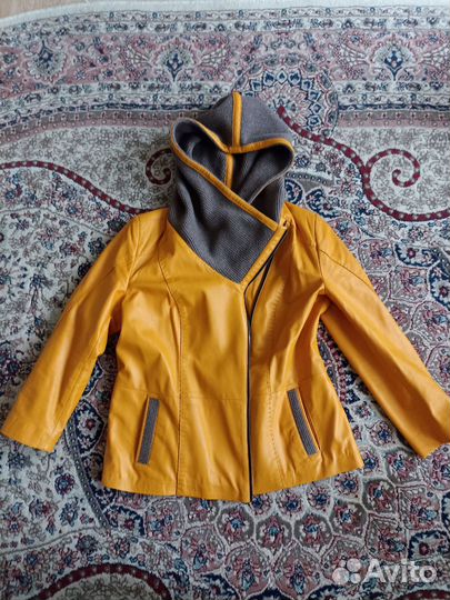 Куртка кожаная женская демисезонная