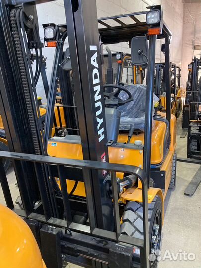 Вилочный погрузчик Hyundai 35LE-7, 2023