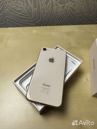 iPhone 8, 64 ГБ