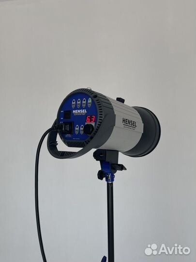 Набор студийного света Hensel performing light