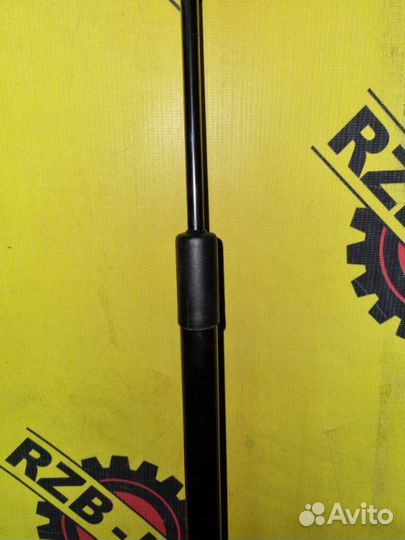 Амортизатор капота Chery Tiggo 7 Pro Max 1.6