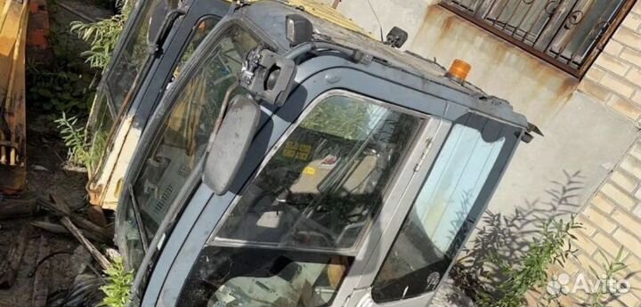 Кабина hitachi 270-3