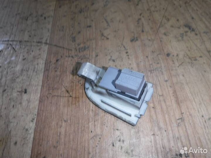 Кнопка стеклоподъемника Audi A6 C5 1997-2004