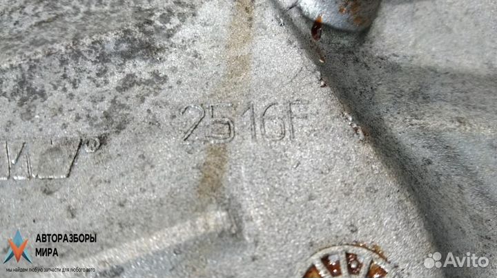 Крышка двигателя передняя Jeep Grand Cherokee