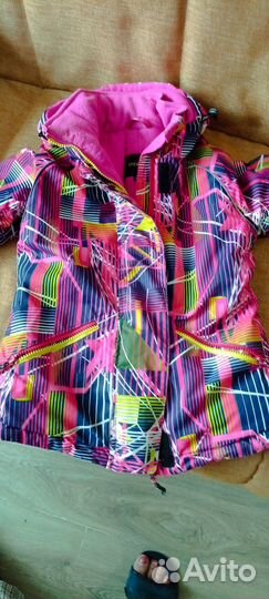 Зимняя куртка на девочку 122-128