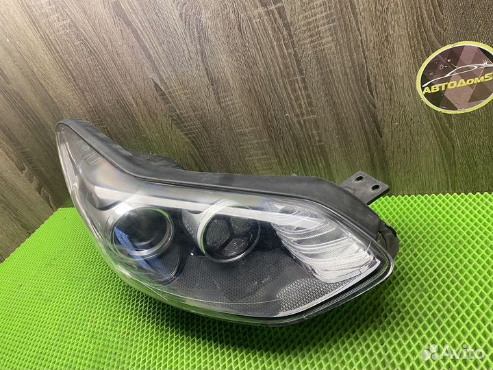 Фара правая Kia Sportage 4 92102f1010