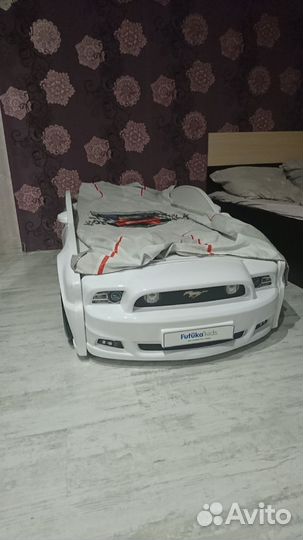 Детская кровать машина с подсветкой