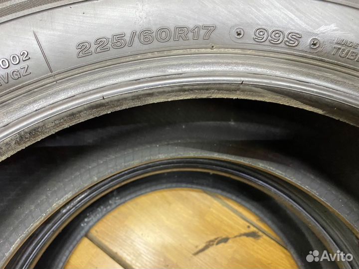 Bridgestone Blizzak Revo GZ 225/60 R17 99S