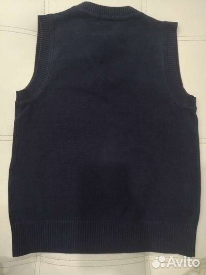 Жилетка трикотажная для мальчика 140 рост