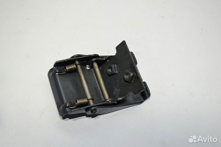 Кронштейн крепления крыла переднего моста, правый