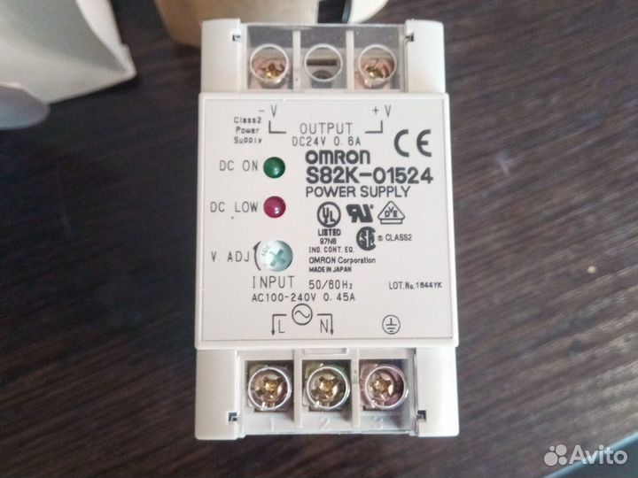 Импульсный блок питания Omron s82k-01524