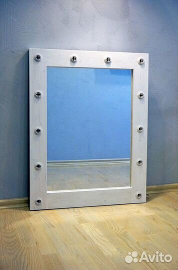 Зеркало с лампочками новое