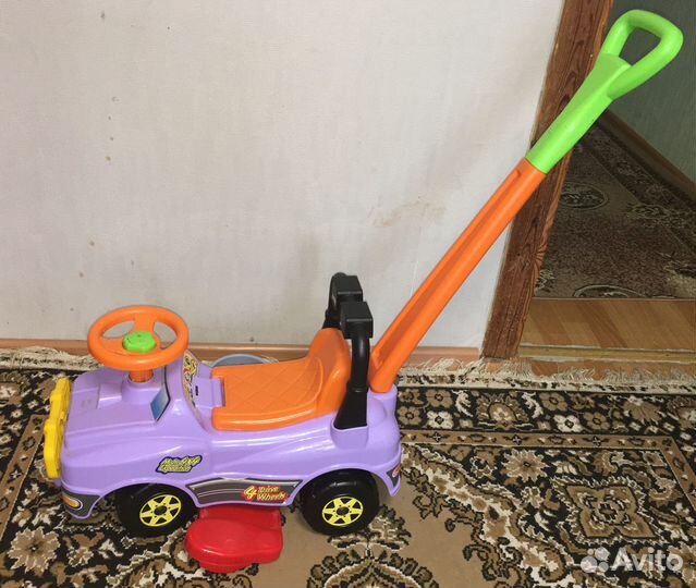 Джип-каталка с ручкой не китай