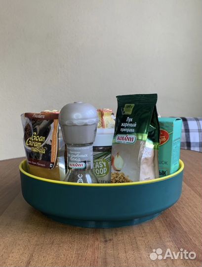 Вращающаяся подставка для хранения