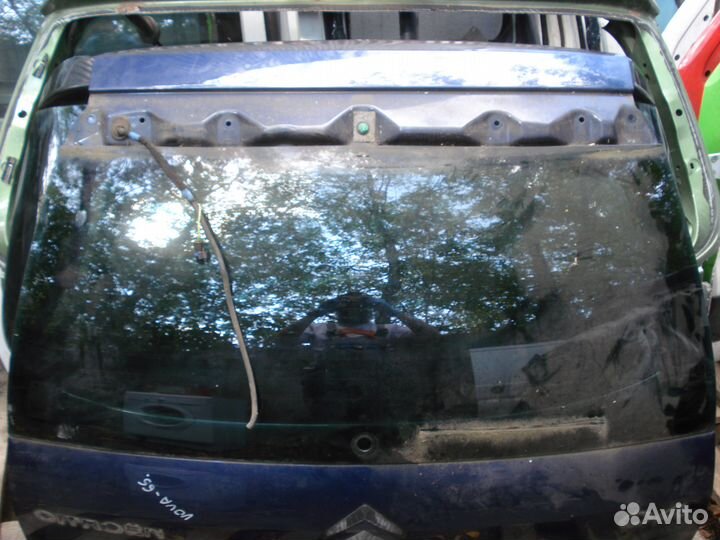 Стекло крышки багажника Citroen C4 / Ситроен С4