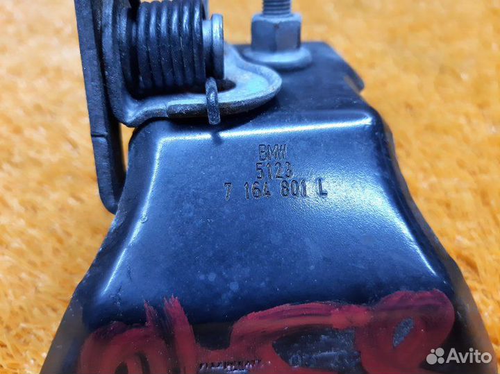 Скоба капота левая Bmw X5 E70 N52B30A 2009