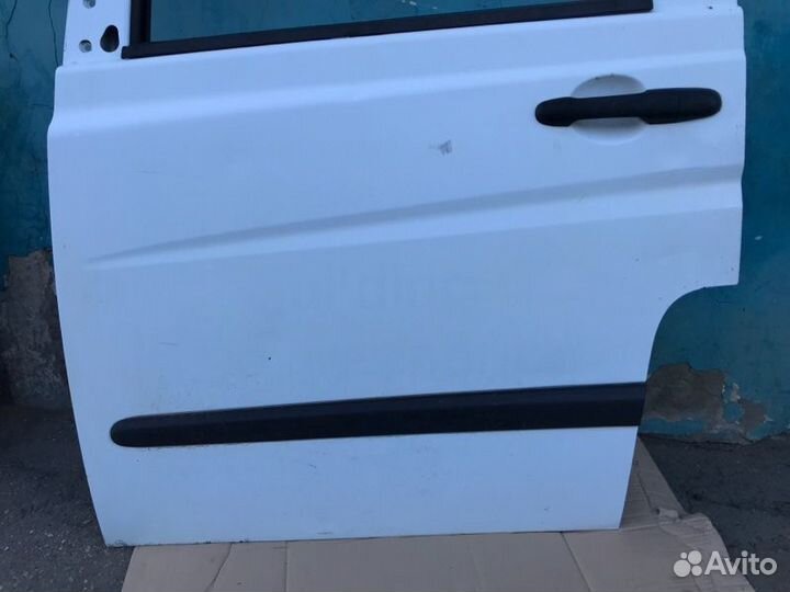 Дверь передняя левая Mercedes Vito W639 646.982