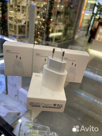 Блок зарядки на iPhone 20W