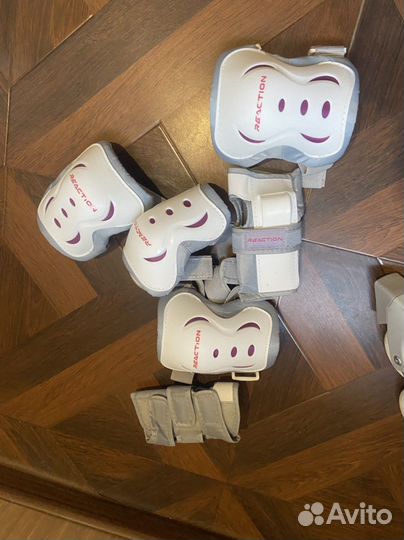 Комплект Роликовые коньки женские reaction r300w