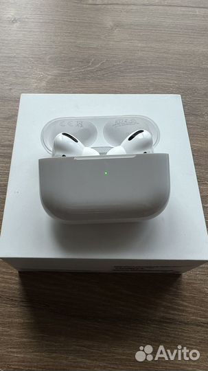 Apple airpods pro оригинал 100 + чехол