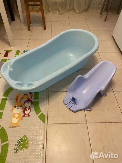 Ванночка для купания с горкой