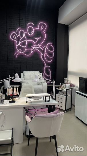 Мастер маникюра и педикюра