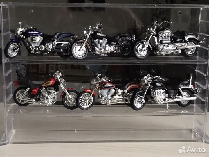 Коллекция мотоциклов масштаб 1/18