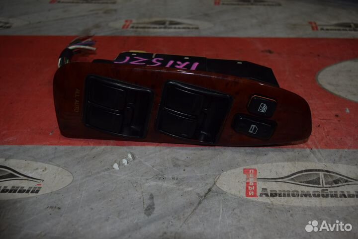 Блок управления стеклами перед право c Toyota Crow