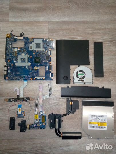 Ноутбук Samsung NP350V5C (разбор)