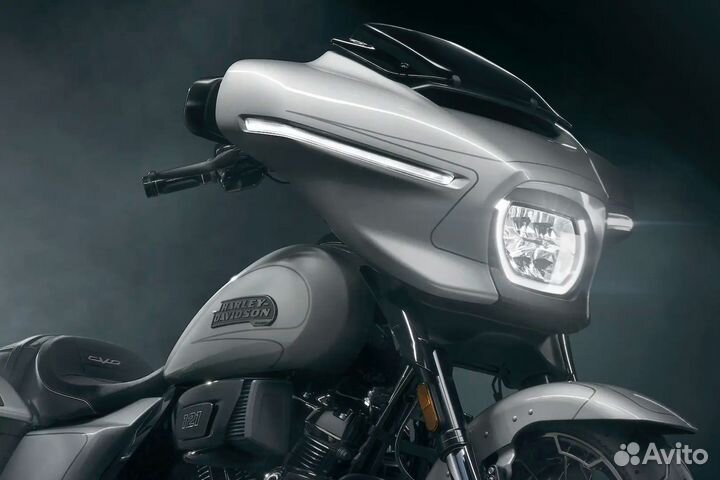 Harley Davidson CVO Street Glide 121