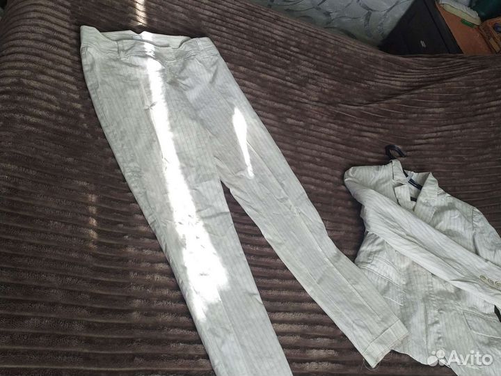 Брючный костюм женский 46 размер