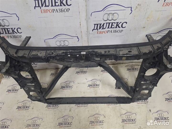 Панель передняя Audi Q7 2005