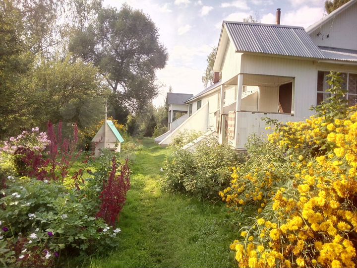 Дом 190 м² на участке 50 сот.