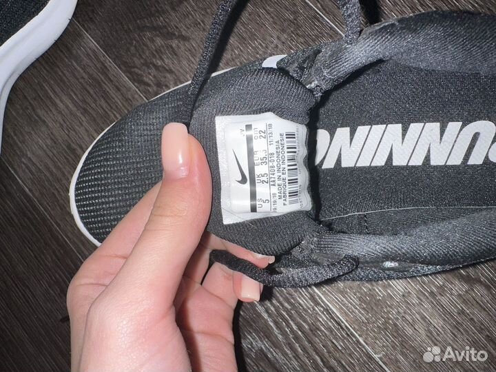 Кроссовки nike оригинальные