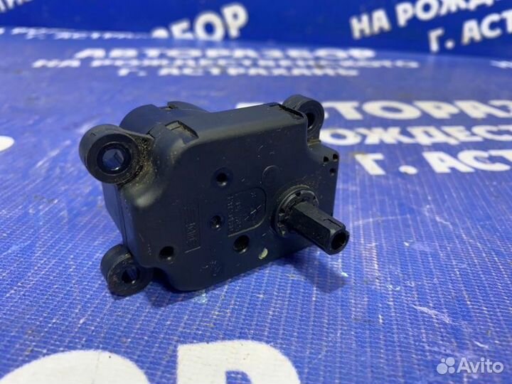 Моторчик заслонок отопителя Ford Mondeo 3 лифтбэк