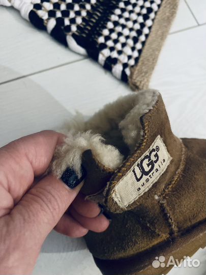 Шапки зимние Nels варежки и ugg 21-22