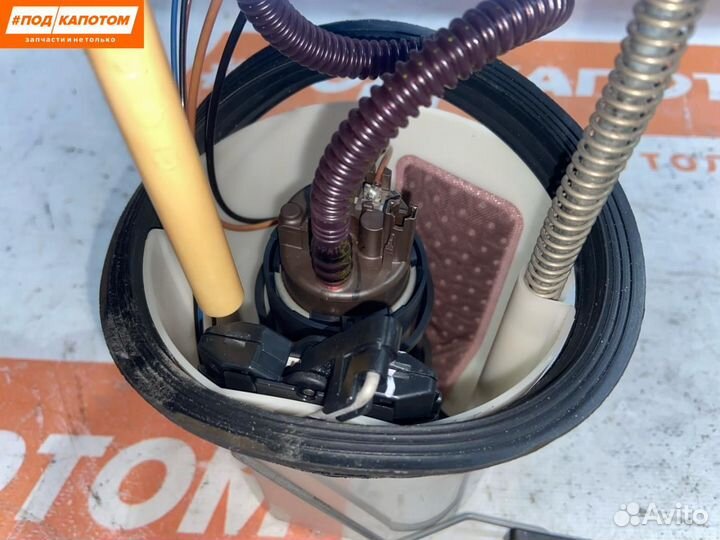 Насос топливный в бак Volkswagen Golf 5 2009