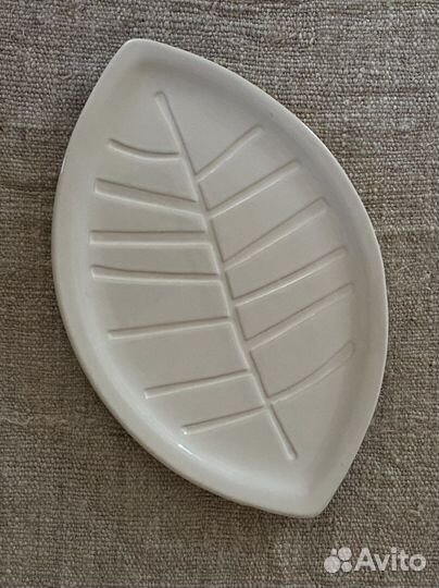 Тарелка декоративная лист IKEA