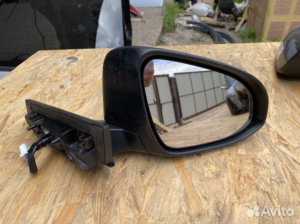 Зеркало правое Toyota CH-R
