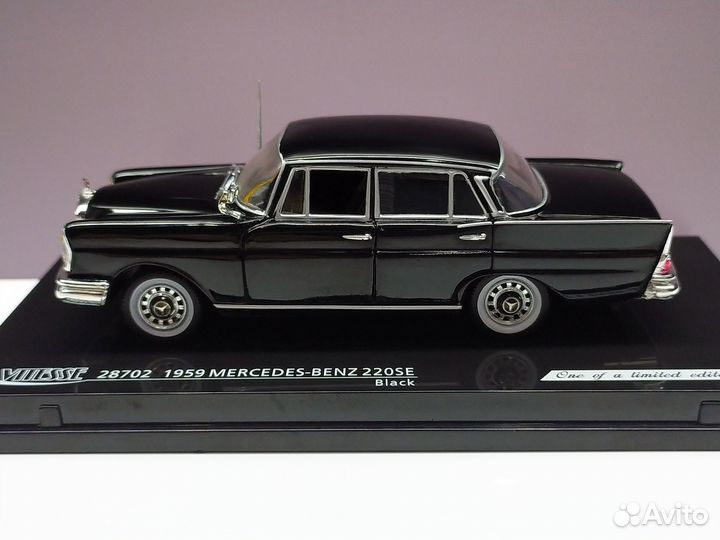 1:43 Mercedes 220SE 1959