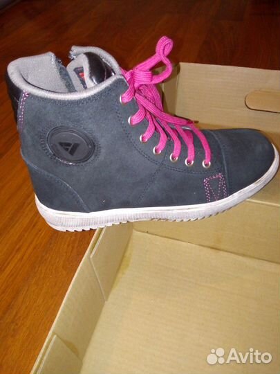 Новые мотоботинки Modeka Rosica размер 39