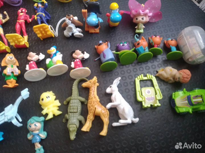 Фигурки из киндерюрприза, тиктокеры, тролли