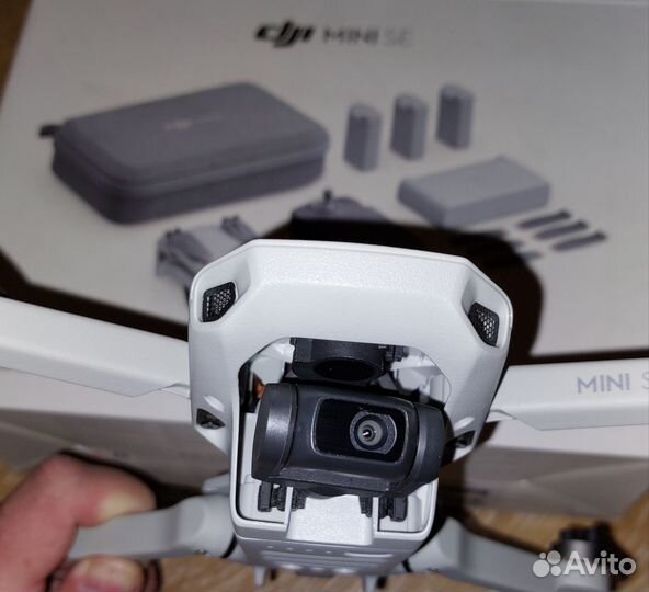 Квадрокоптер / дрон dji mini se