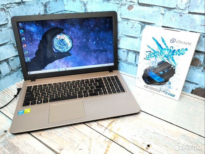 Мощный Asus X540L на i3/ GT 920m/ RAM 8/ SSD 256