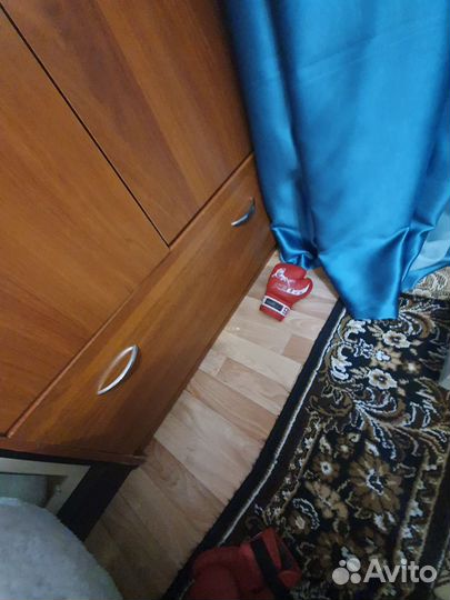 Шкаф