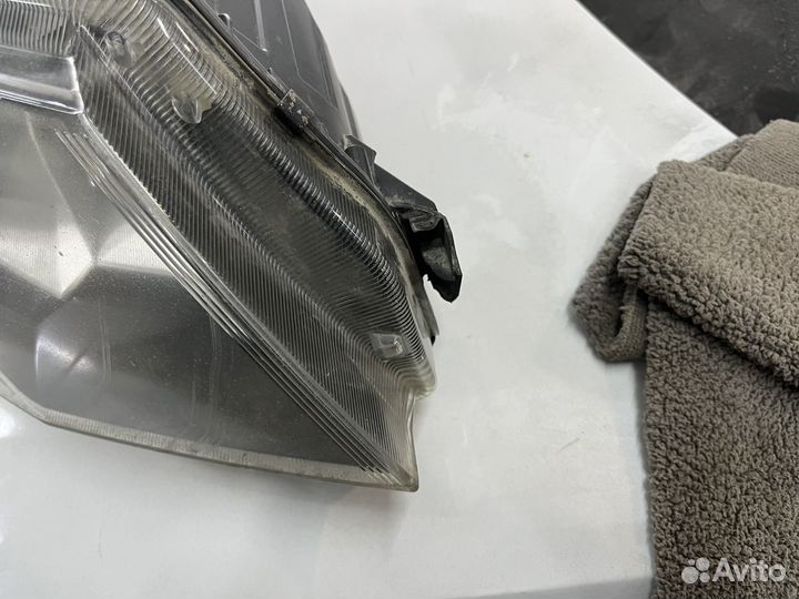 Фара правая на skoda a7
