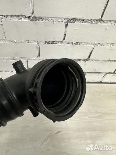 Патрубок интеркулера BMW F30 N20B20