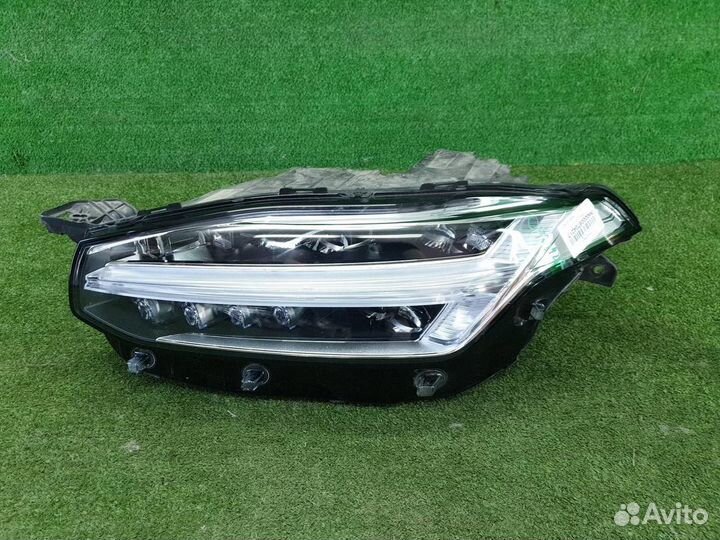 Фара левая Volvo XC90