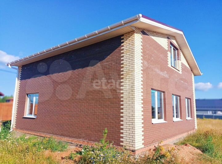 Коттедж 155 м² на участке 9 сот.