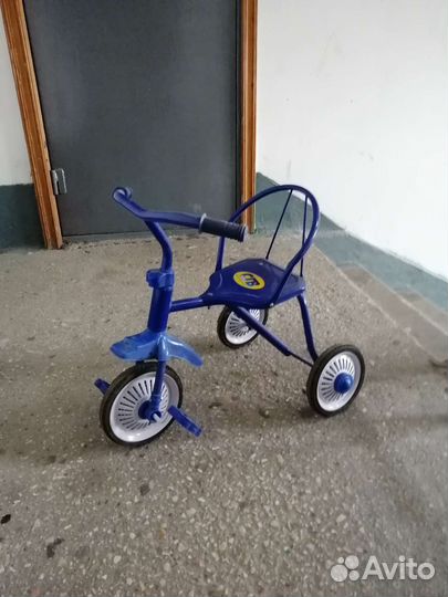 Детский трехколесный велосипед бу